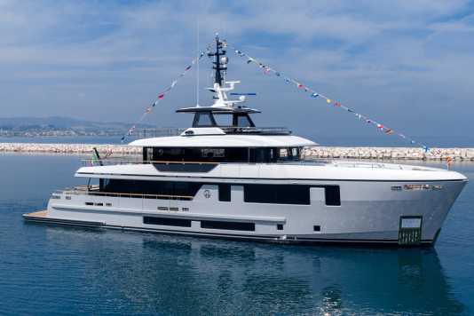 Cantiere delle Marche feiert Deep Blue 115