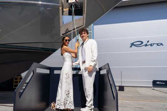 Charles Leclerc feiert seine zweite Riva