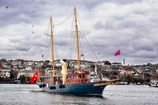 Historische Dampfyacht „Cangarda” schwimmt wieder
