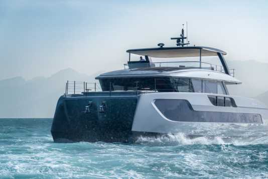 Wendiger Kat mit hybrider Antriebsoption