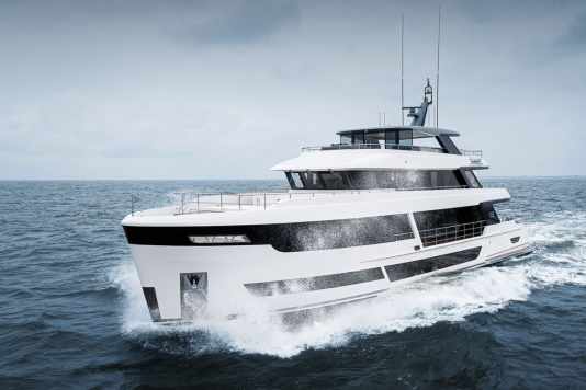 Van der Valk verkauft 34-Meter-Superyacht