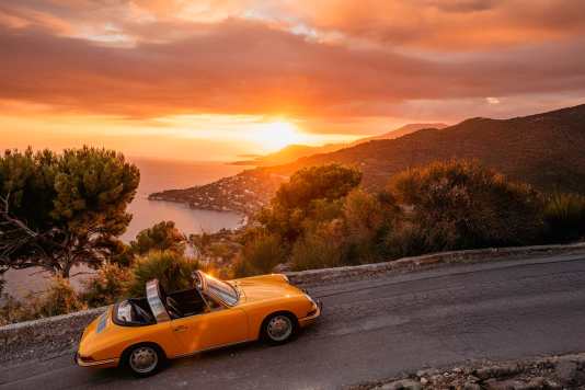 PORSCHE 911 TARGA – SOMMER-TRAUM-GELB