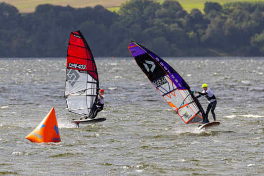 Foil-Champions in Cold Hawaii gekürt, Mika Henning siegt in der U17