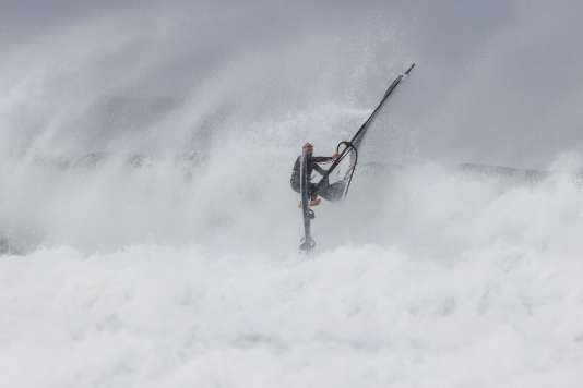 Die spektakulärsten Windsurf-Crashes