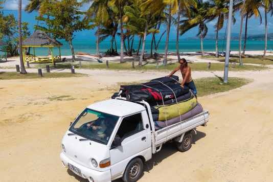 Six double board bags put to the test