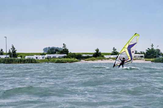Campingplätze für Surfer in den Niederlanden