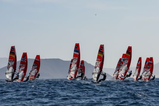 IQFOiL Games Lanzarote mit Slalom-Auftakt - doppelte Briten-Führung