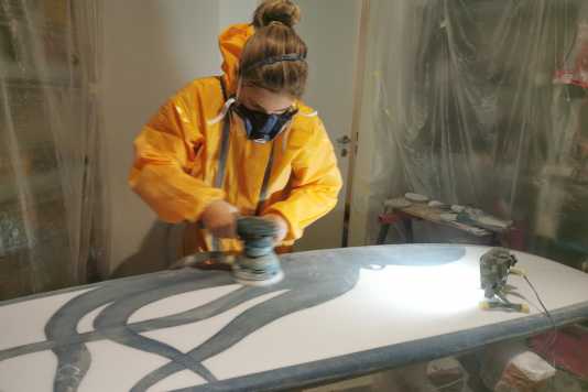 Surfboard selber bauen – in 40 Stunden vom Computer-Design bis zum ersten Turn in der Welle