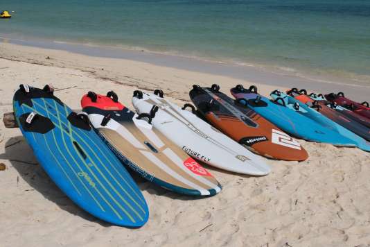 Diese Freeraceboards sind im Test dabei