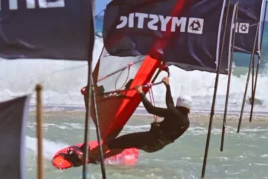 (Echter) Slalom auf dem Freestyle-Material