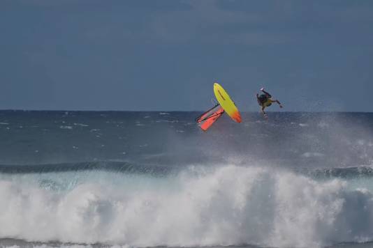 Hookipa-Kleinholz von Fish Bowl Diaries