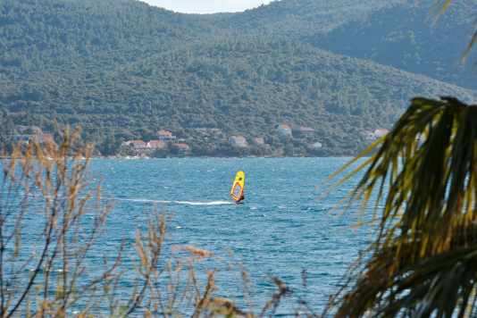 Surfen und SUPen nur noch bis 300 Meter vor der Küste?