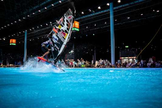 Die boot Düsseldorf macht 2027 Halle 12 zum Surf-Hotspot