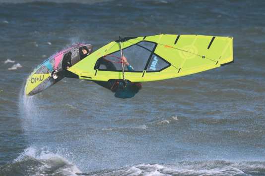 Controlled carving! The Mojo Tidal Max in the test