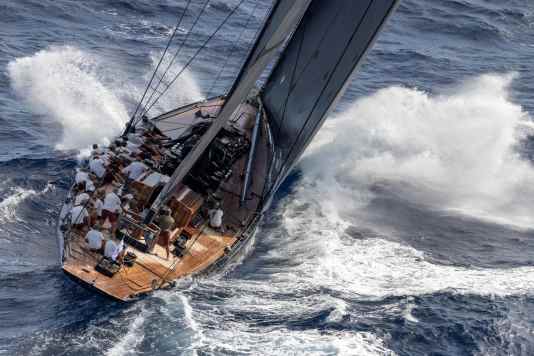 251 Crews, ideale Bedingungen und das erste Drama