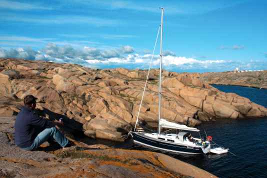 So gelingt das Manöver in Schwedens Naturhäfen