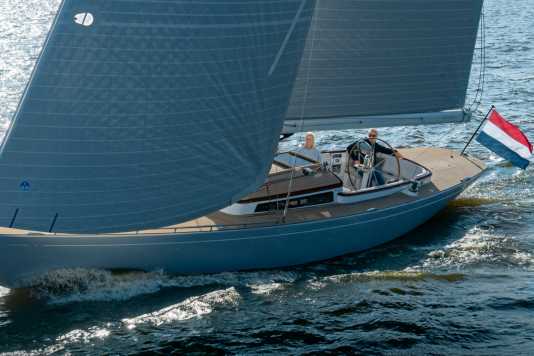 Eleganter Daysailer als Gegenentwurf zum Volumen-Mainstream im Test