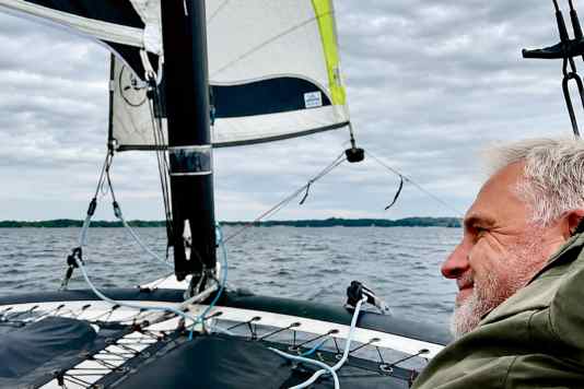 Wie ein Komponist das Segeln hörbar macht