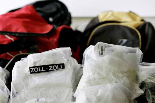 Millionenschwerer Drogenschmuggel und illegaler Besitz