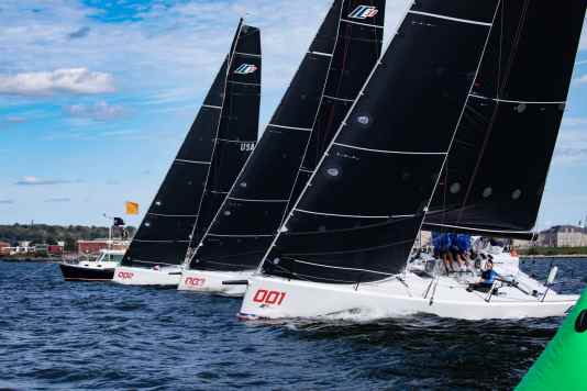 Lena Weißkichel mit Team Aurora zum Frauengipfel