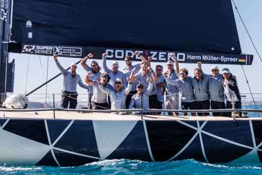 Triumph in Valencia – Saisonsieg für “Platoon Aviation”