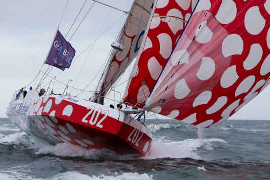 Erste Weltumseglung, erster Sieg – Lipinski-Team triumphiert