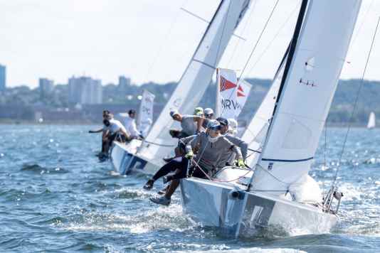 Heimsieg auf der Alster – NRV vor Bayern und Elbnachbarn