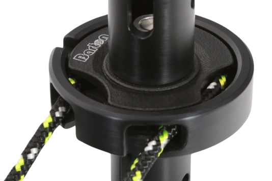 Leichter Fockroller mit Hybrid-Lagerung