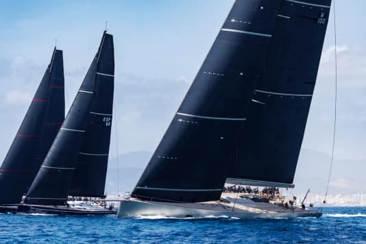 "Tilakkhana II" e "Rose" dominano la stagione inaugurale del Maxis