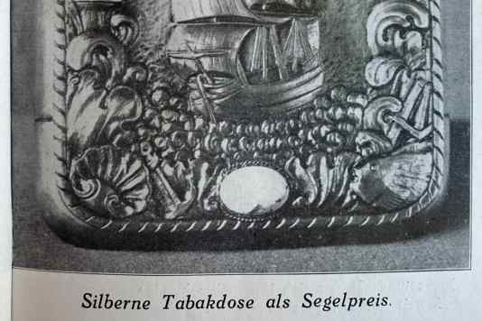 YACHT 6/1926 – Artistic regatta prizes