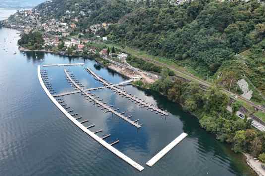 Schwebender Hafen setzt neue Maßstäbe für Binnengewässer