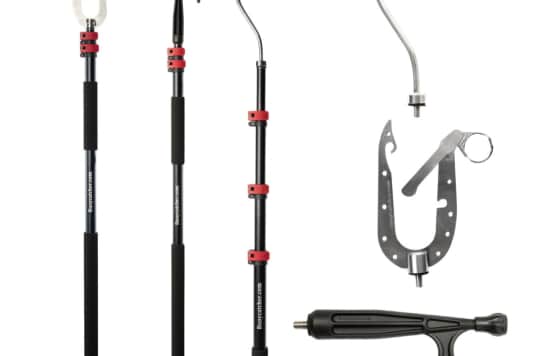 Drei Helfer beim Anlegen