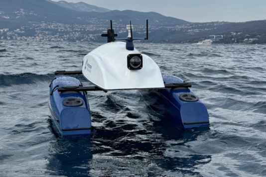 Un bateau autonome doit surveiller le littoral