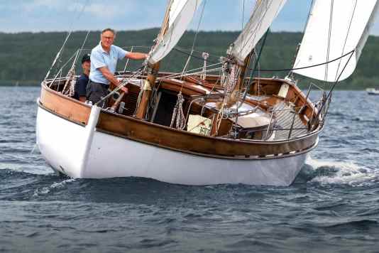 Lotsenkutter ging auf Grund und dient nach Refit als Schulschiff