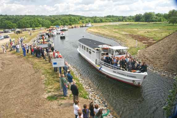 The "new" old advertising link channel