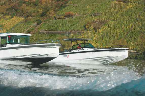 Axopar 28 T-Top und Cabin - Nordic Boating