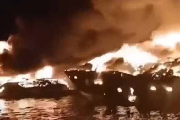 Feuerkatastrophe zerstört Luxusyachten in türkischer Marina