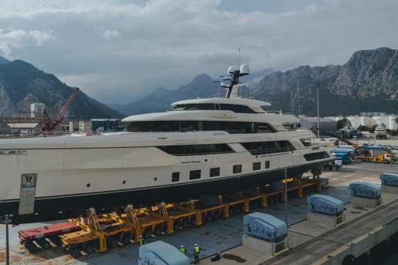 Alia Yachts launcht Vripack Design