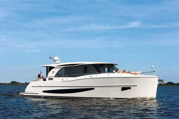 Boarncruiser 1500 Elegance CS - round bilge cruiser for the high seas