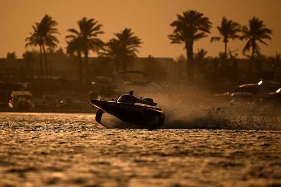 E1 Series: Zusammenstoß beim Saisonauftakt 2026