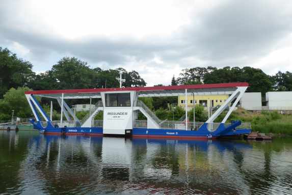 State halts the breakdown ferry and plans a fresh start
