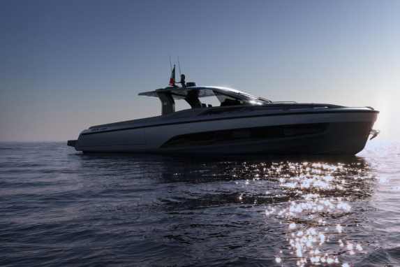 Sacs supplies a RIB with a cabin and a choice of four propulsion options