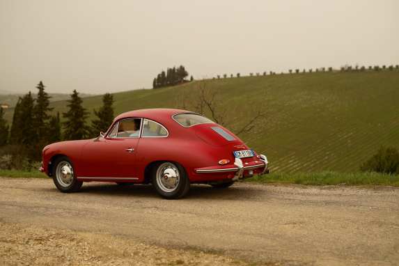 HAPPY END – PORSCHE 356 SUPER 90 - AUF DEM SPRUNG
