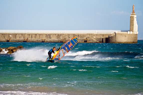 Windsurfen in Tarifa - die besten Spots im Überblick