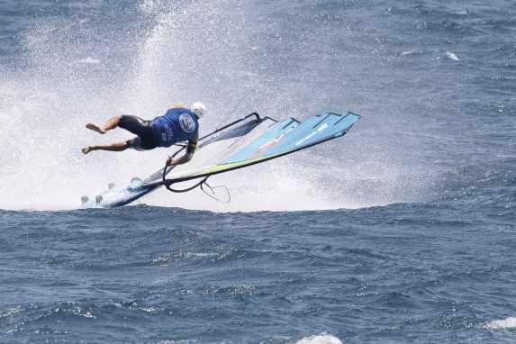 How to protect your board nose from impacts