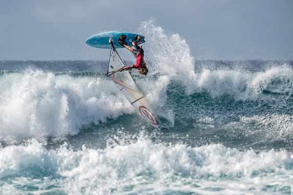 Roediger und Hunter gewinnen Quatro Maui Pro, Maria Behrens auf Platz zwei - mit Gallery!