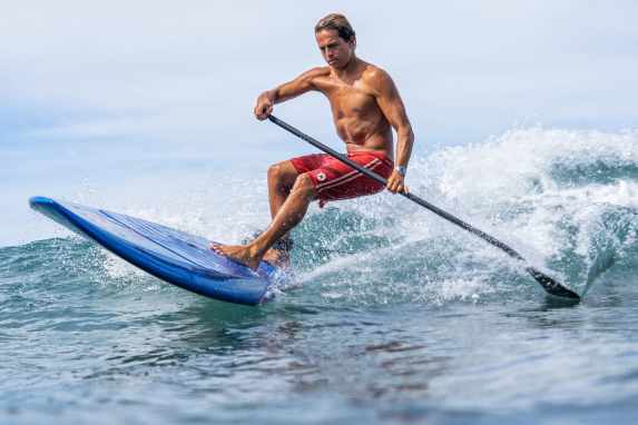 Quatro startet neue SUP-Range mit Kai Lenny