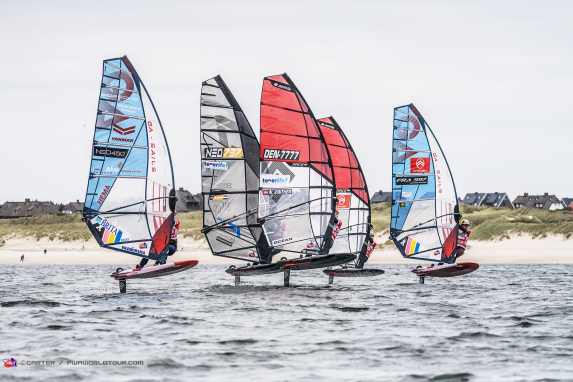 Starboard und NeilPryde sind Konstrukteurs-Weltmeister, Patrik dominiert im Foil Slalom
