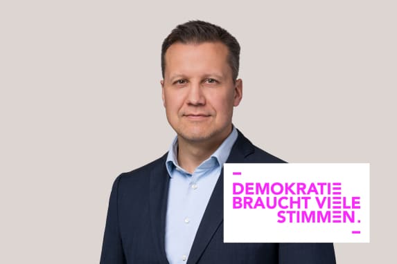 Hauptsache, die Jugend informiert sich irgendwo? – Soziale Medien und die dunkle Seite der Meinungsbildung