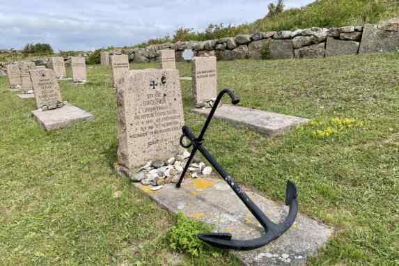 Stensholmen - sur la tombe de Gorch Fock